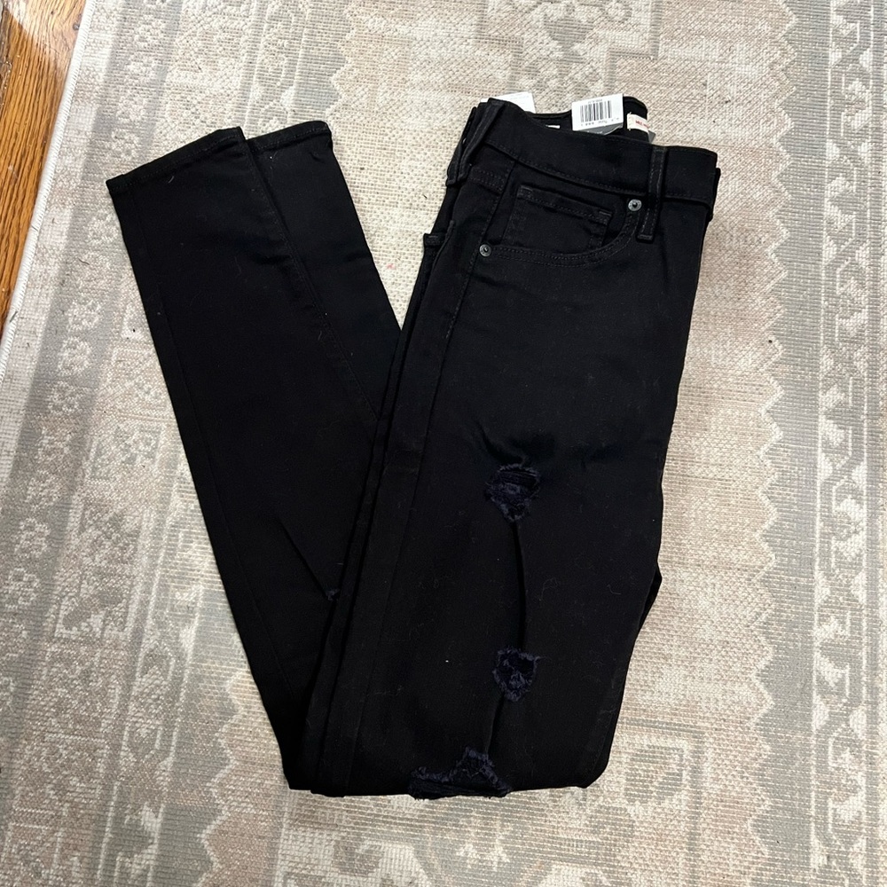 NWT Levi’s Mile High Super Skinny